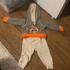 Baby thanksgiving outfit